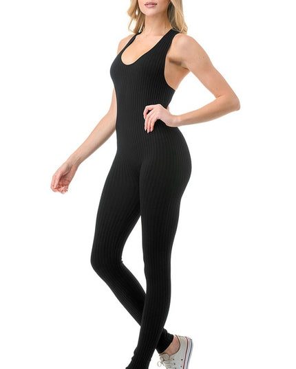JS30 Vibrant ribbed jumpsuit with a bold stylish look
