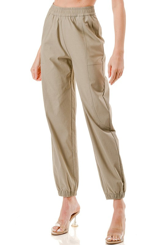 YI110 WOVEN CARGO JOGGER PANTS