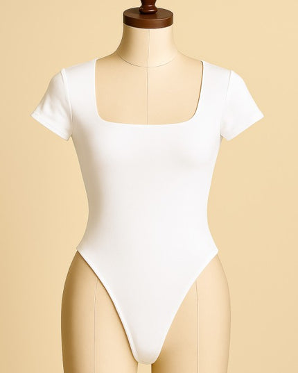 BST23 SCOOP NECK SHORT SLEEVE BODYSUITS