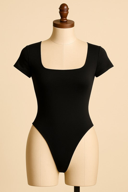 BST23 SCOOP NECK SHORT SLEEVE BODYSUITS