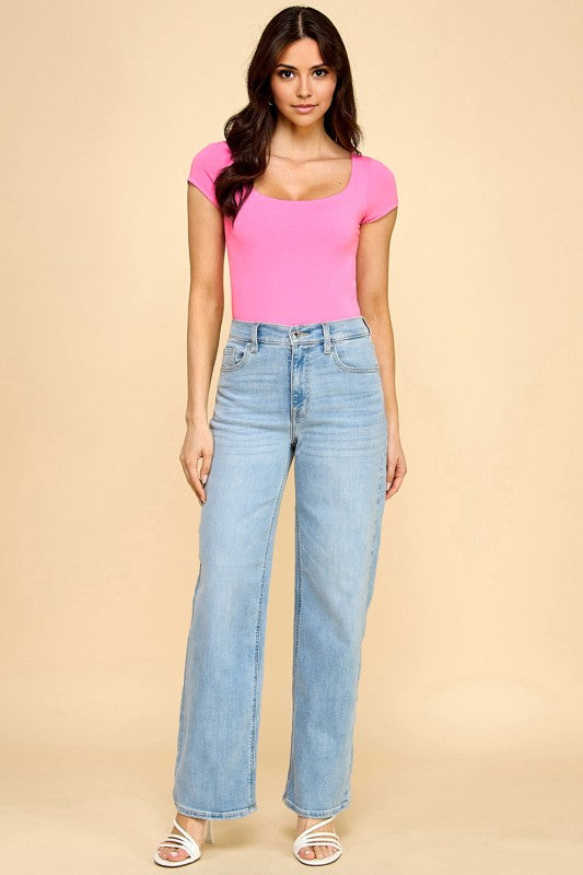 BST23 SCOOP NECK SHORT SLEEVE BODYSUITS