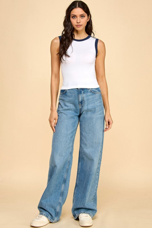 PT43 SEAMLESS SHOULDER BUTTON TRIM TANK TOP