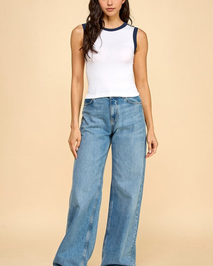 PT43 SEAMLESS SHOULDER BUTTON TRIM TANK TOP