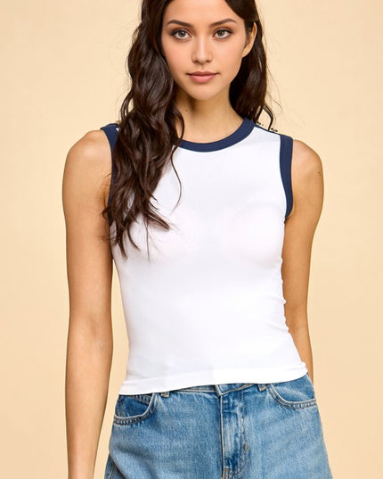 PT43 SEAMLESS SHOULDER BUTTON TRIM TANK TOP