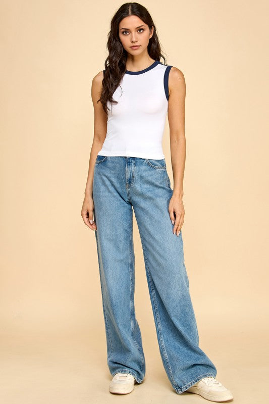PT43 SEAMLESS SHOULDER BUTTON TRIM TANK TOP