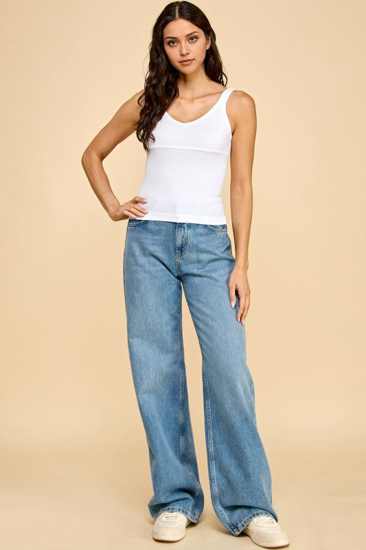 PT48 V-NECK TANK TOP