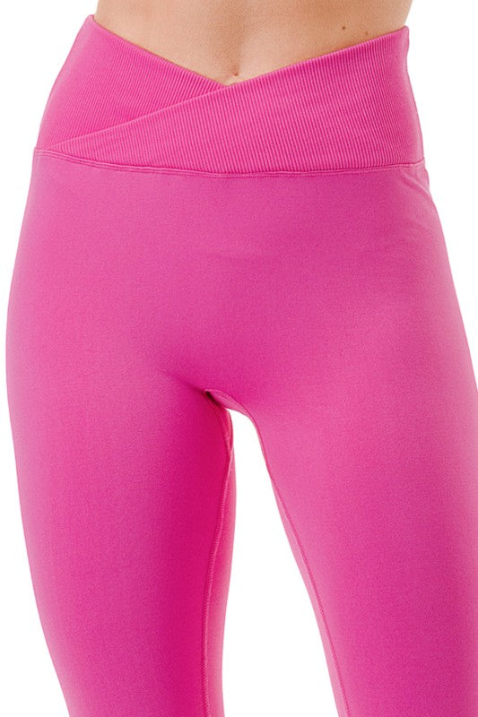 LEG15L V-Waist Ribbed – High Rise Leggings