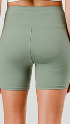 LIGHT GREEN