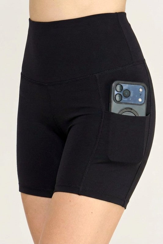 SH36 ACTIVEWEAR HIGH-RISE YOGA SHORTS WITH SIDE POCKETS