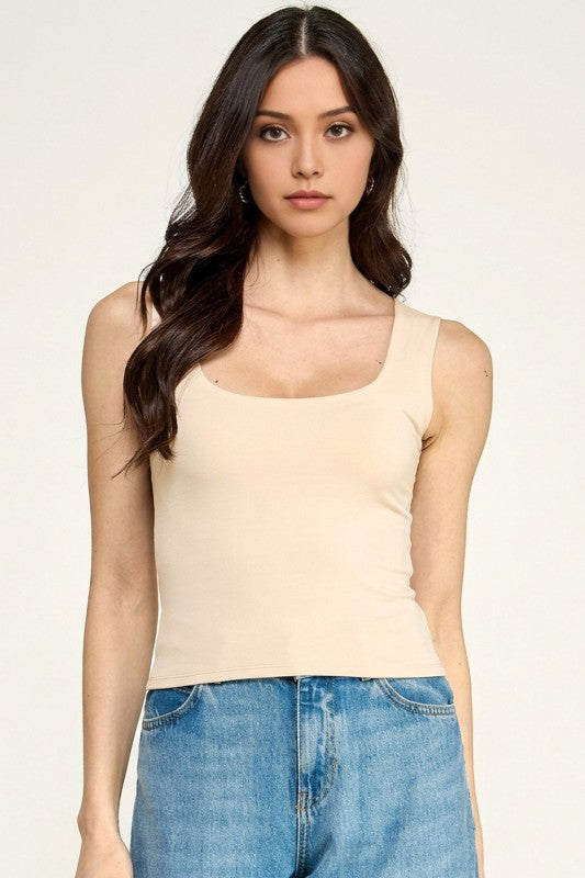 Crop Top Scoop Neck – Fitted Stretch Slim Fit