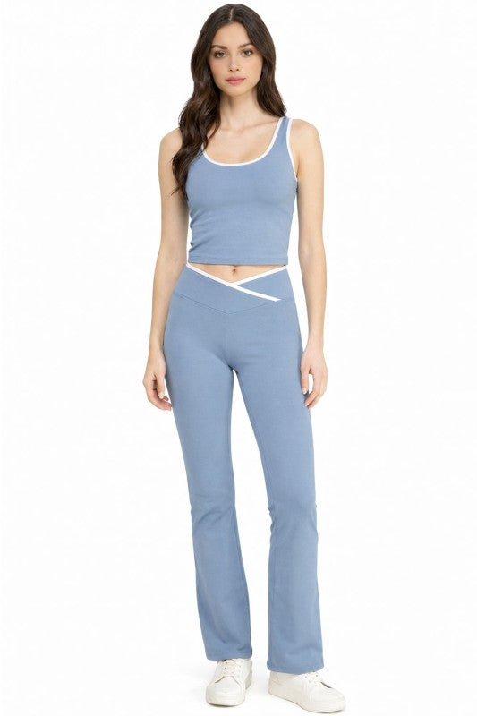 Contrast Yoga Set – Tank Top & Flare Pants Matching Set