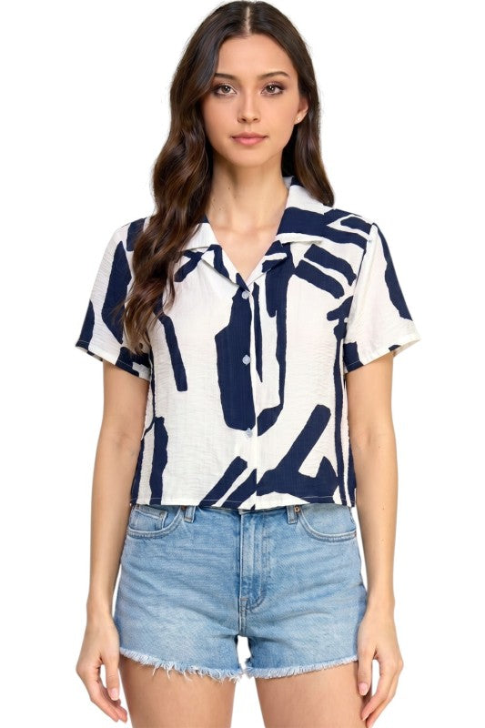 LELIS-701 Printed Short Sleeve Button Down Top