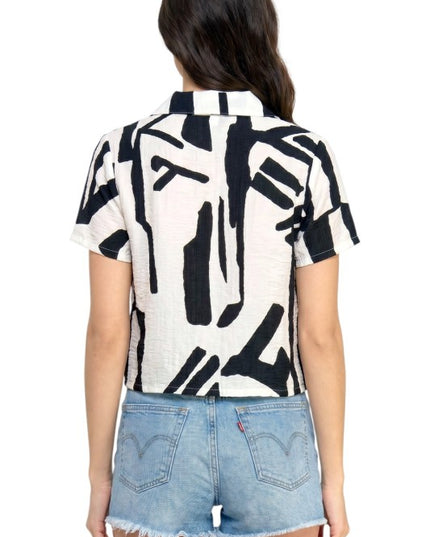 LELIS-701 Printed Short Sleeve Blouse – Statement Look