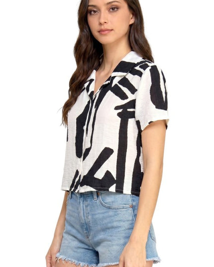 LELIS-701 Printed Short Sleeve Blouse – Statement Look