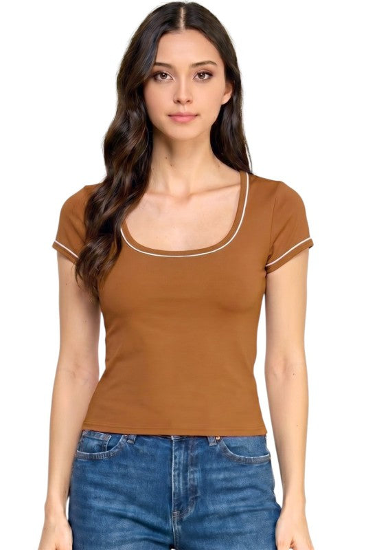 ADLT009 Seamless – Contrast Trim Crop Top